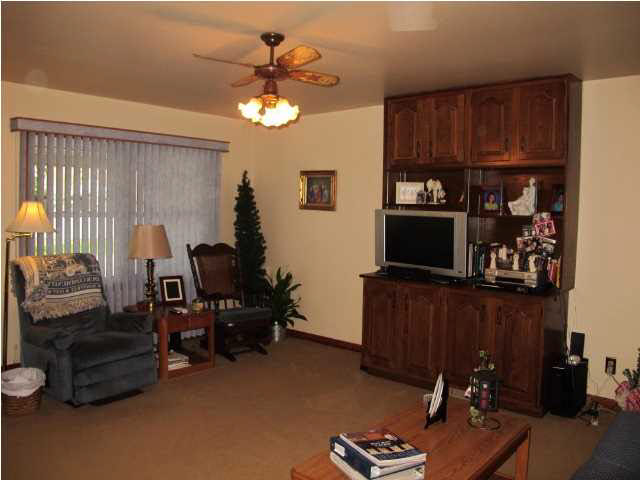 2406 Sunset Dr, Jasper, IN 47546 photo 2