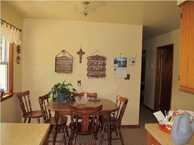 2406 Sunset Dr, Jasper, IN 47546 photo 3