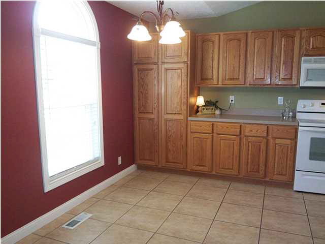 8944 Bahama Cv, Newburgh, IN 47630 photo 13