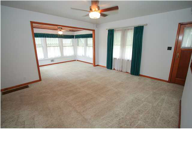 13605 N Green River Rd, Evansville, IN 47725 photo 3