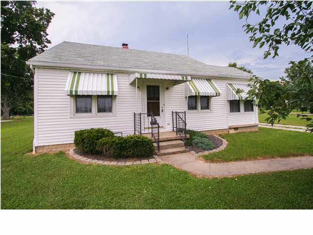 13605 N Green River Rd, Evansville, IN 47725 photo 2