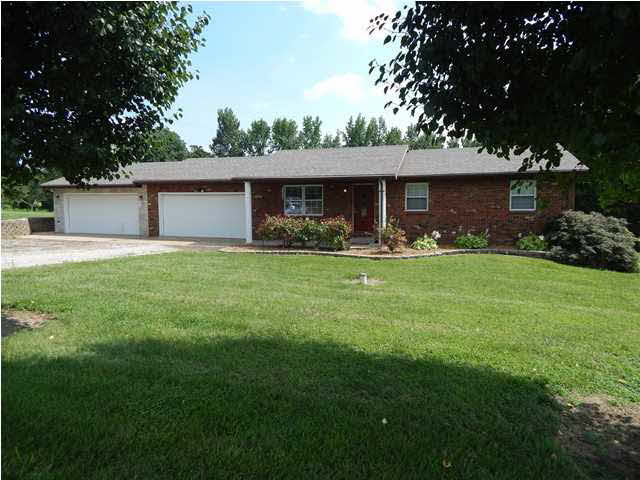 8401 Peterson Rd, Wadesville, IN 47638 photo 1