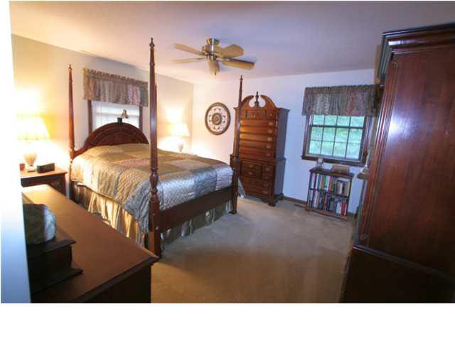323 E Timberlin Ln, Jasper, IN 47546 photo 13