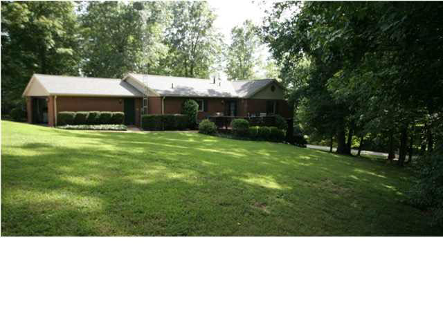 323 E Timberlin Ln, Jasper, IN 47546 photo 3