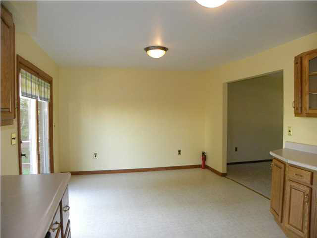 309 E 1025 S, Haubstadt, IN 47639 photo 6