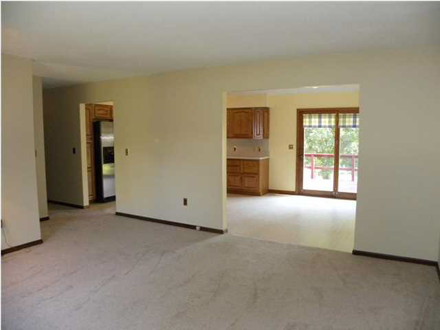 309 E 1025 S, Haubstadt, IN 47639 photo 5
