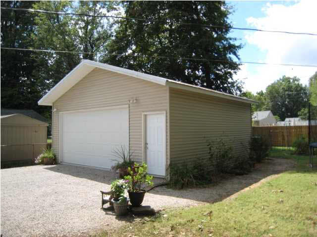 1211 S Taft Ave, Evansville, IN 47714 photo 25
