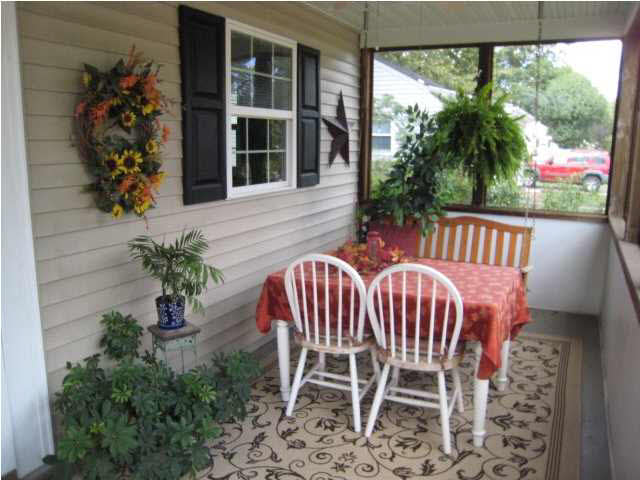 1211 S Taft Ave, Evansville, IN 47714 photo 4