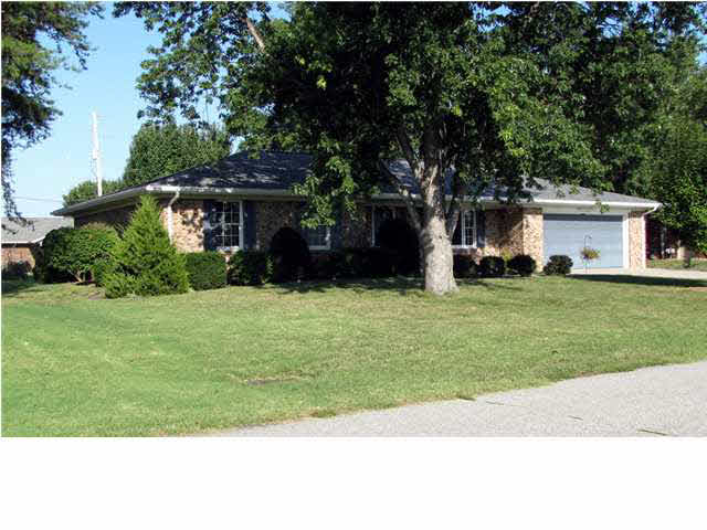 115 S Jeremy Ln, Haubstadt, IN 47639 photo 1