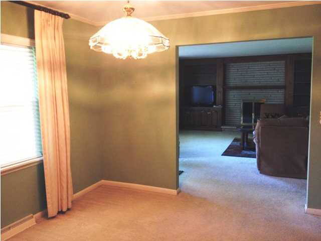 6220 Hogue Rd, Evansville, IN 47712 photo 8