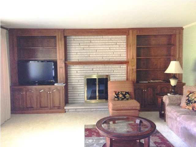 6220 Hogue Rd, Evansville, IN 47712 photo 2