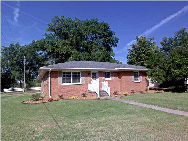 5100 Elmhurst Dr, Evansville, IN 47711 photo 1