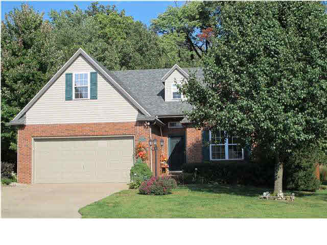 8105 Winterbury Dr, Evansville, IN 47711 photo 1