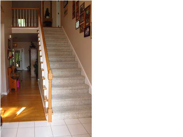 8105 Winterbury Dr, Evansville, IN 47711 photo 5