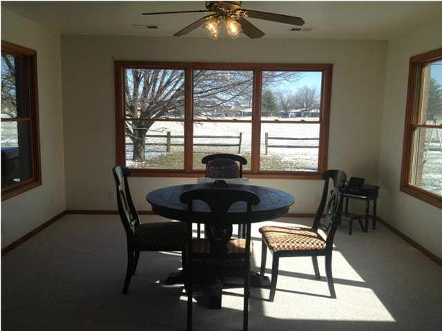 2801 N Stockwell Rd, Evansville, IN 47715 photo 4
