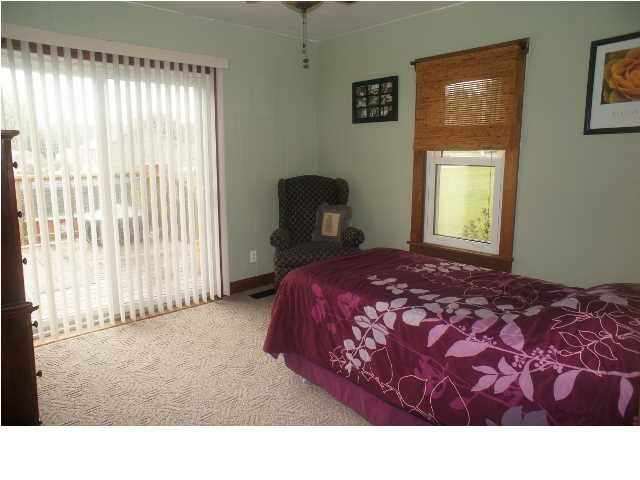 603 E 1st Ave, Huntingburg, IN 47542 photo 7