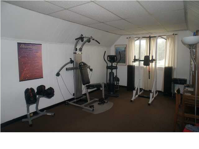 603 E 1st Ave, Huntingburg, IN 47542 photo 8