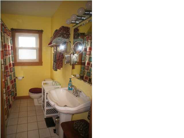 603 E 1st Ave, Huntingburg, IN 47542 photo 5