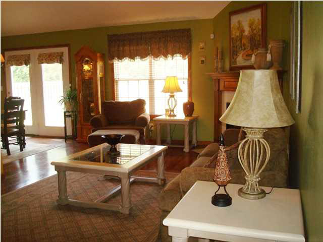 4033 Trinity Dr, Newburgh, IN 47630 photo 4