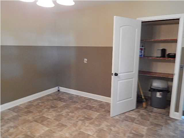 8815 Middle Mount Vernon Rd, Evansville, IN 47712 photo 12