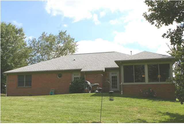 10446 Hickory Ln, Evansville, IN 47720 photo 13