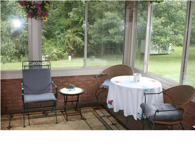 10446 Hickory Ln, Evansville, IN 47720 photo 12