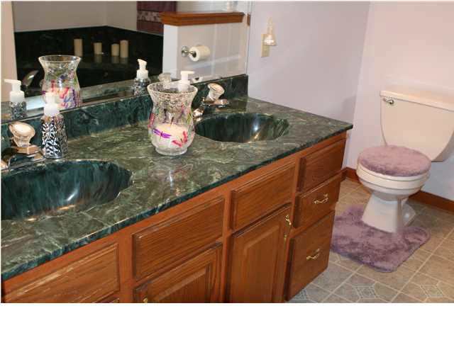 10446 Hickory Ln, Evansville, IN 47720 photo 9