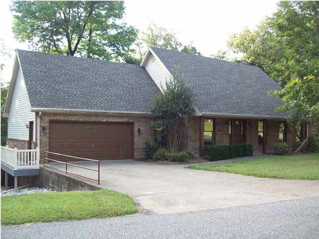 5711 Woodlawn Dr, Newburgh, IN 47630 photo 2