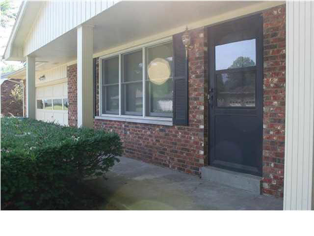 8433 Kifer Dr, Newburgh, IN 47630 photo 3