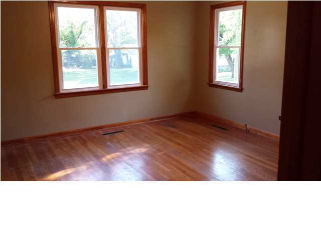 302 E Walnut, Odon, IN 47562 photo 7