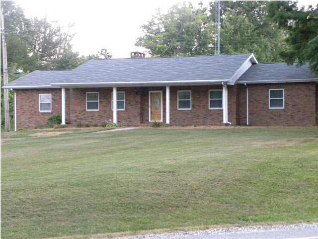 652 S State Road 57, Oakland City, IN 47660 photo 1