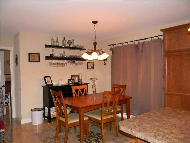 2249 Belize Dr, Evansville, IN 47725 photo 6