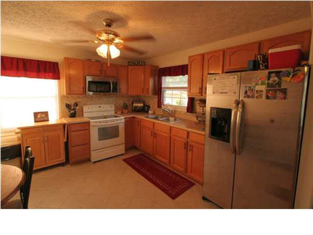 2526 Alois Ct, Jasper, IN 47546 photo 3