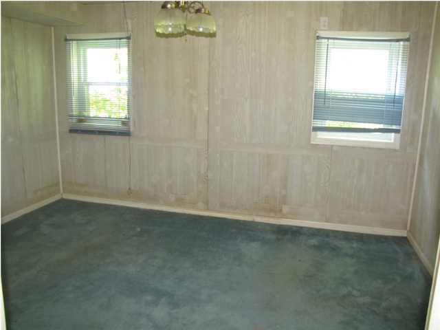 160 Fuquay Rd, Chandler, IN 47610 photo 8