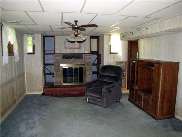 160 Fuquay Rd, Chandler, IN 47610 photo 3