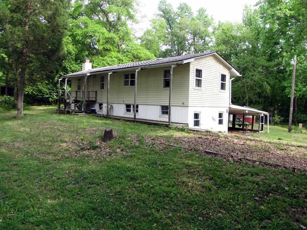 160 Fuquay Rd, Chandler, IN 47610 photo 4