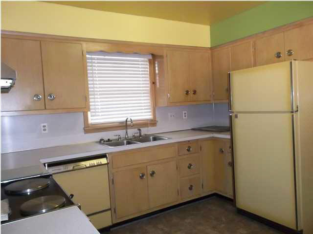 915 E Lincoln Ave, Mount Vernon, IN 47620 photo 5