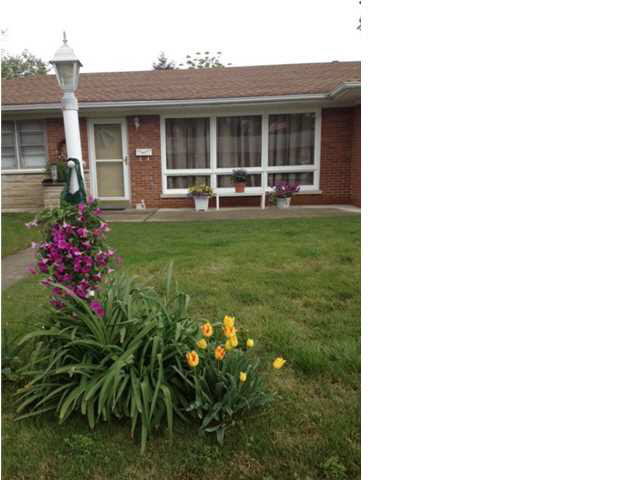 915 E Lincoln Ave, Mount Vernon, IN 47620 photo 1