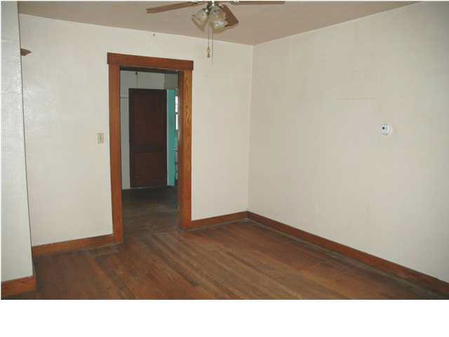 1110 N Vanburen St, Huntingburg, IN 47542 photo 5