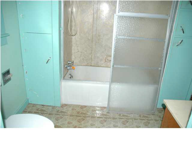 1110 N Vanburen St, Huntingburg, IN 47542 photo 7