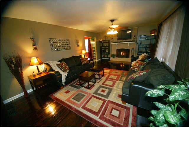 2114 Sleepy Hollow Dr, Evansville, IN 47720 photo 4