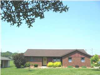 543 W Circle Pine Dr, Jasper, IN 47546 photo 1