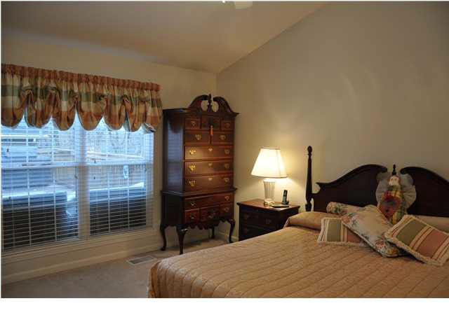 3013 Fawn Hill Dr, Evansville, IN 47711 photo 9