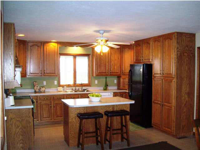 2114 S 600 E, Montgomery, IN 47558 photo 5