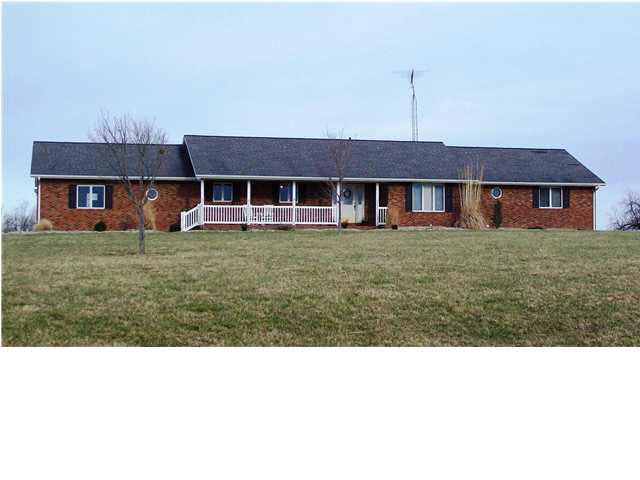 2114 S 600 E, Montgomery, IN 47558 photo 1