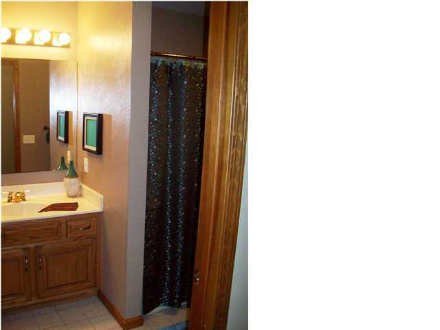 2114 S 600 E, Montgomery, IN 47558 photo 13
