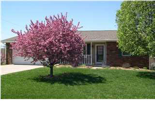 624 Maplecrest Blvd, Jasper, IN 47546 photo 1