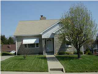 918 Macarthur St, Jasper, IN 47546 photo 1