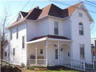1015 E Main St, Washington, IN 47501 photo 1