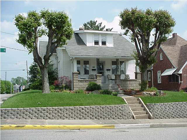 1446 N Jackson St, Jasper, IN 47546 photo 1